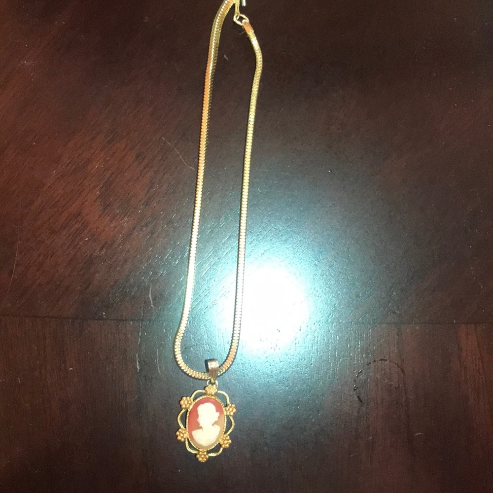 Vintage Cameo